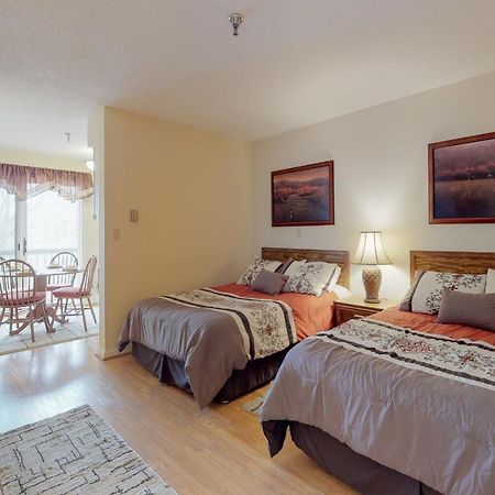 Wellington Manor Apartment Wells Bagian luar foto